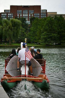 Manually pedaled swan boat