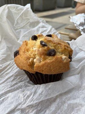 French vanilla chip Yogurt Based Muffin