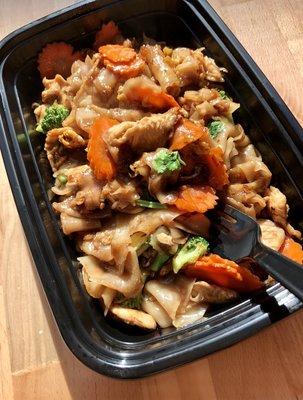 Drunken noodle w/chicken