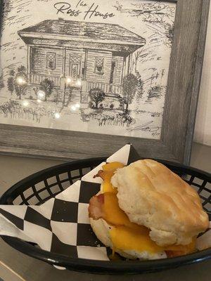 bacon egg and cheese biscuit