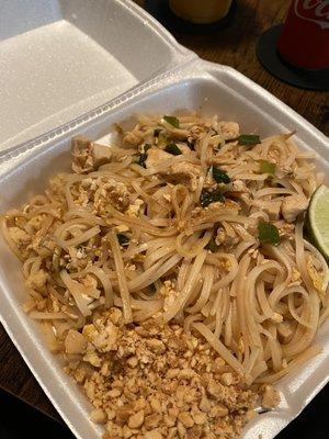 Chicken Pad Thai.