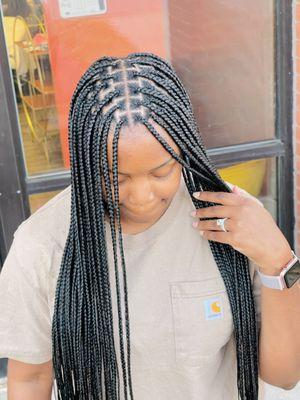 Knotless braids