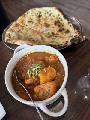 Chicken Vindaloo and Bullet Naan