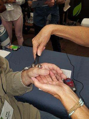 Microcurrent - great fro wrist and hand pain