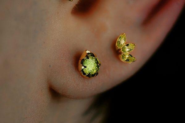 Double lobe piercing