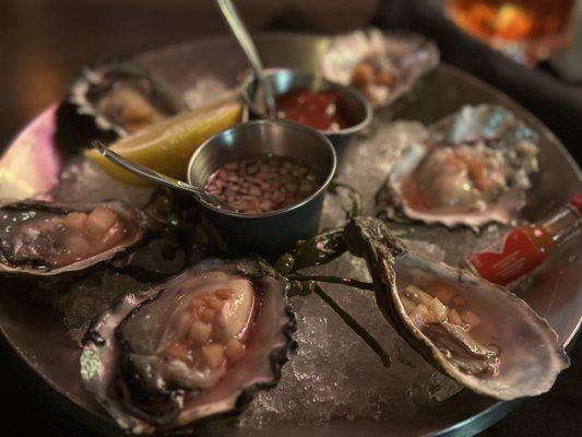 Oysters from raw bar, did not disappoint.