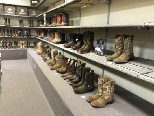 More Men's western boots ! Come on in and get your Christmas presents today ! Don't wait until they are gone!!:)