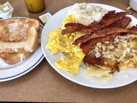 3 scrambled eggs, home fries with onions, bacon & cup of grits. #yummy