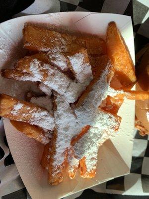 Sweet potato fries with powdered sugar