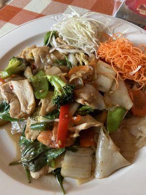 55. Pad Kee Mao Noodle Dinner (Drunken Noddle)