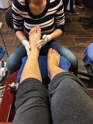 Deluxe pedicure