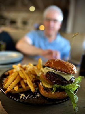 Cheeseburger and fries