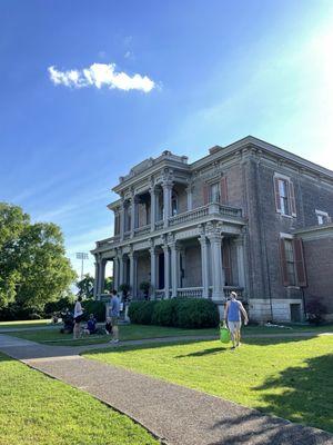 Two Rivers Mansion