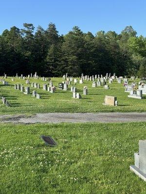 Large cemetery at New Pleasant Baptist Church!