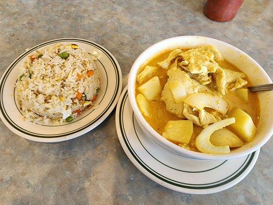 Yellow Chicken Curry with Fried Rice