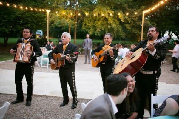 Mariachi Corbetas