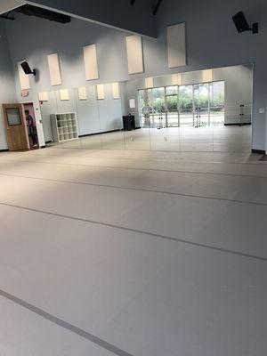 Peaches' Dance Studio, where we are currently teaching Capoeira Classes in Orlando/ Windermere area.