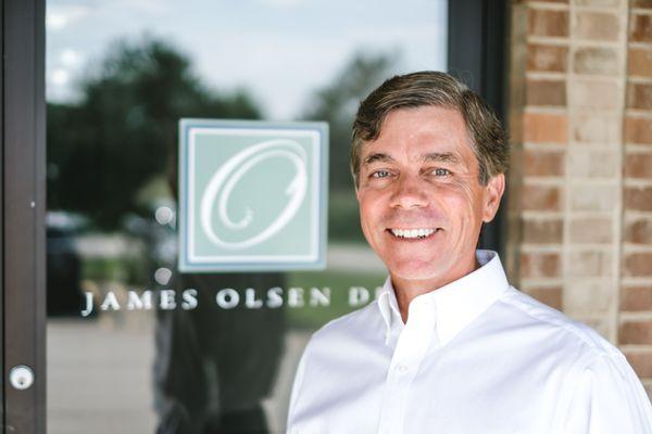 Dr. James Olsen