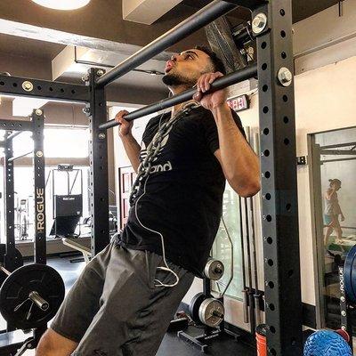 Oakland Personal Training Gym: weighted pull up