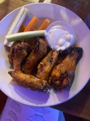 Grilled chicken wings