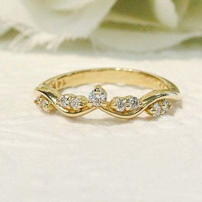 14k yellow gold custom thin vine style lab grown diamond wedding band.