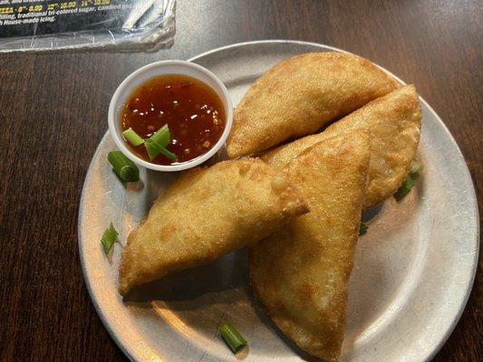 Duck and cream cheese wontons (new menu item)