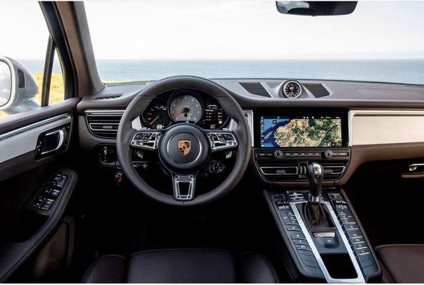 New 2019 Macan S interior