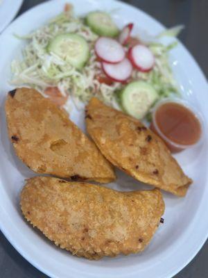 Pastelitos de Pollo