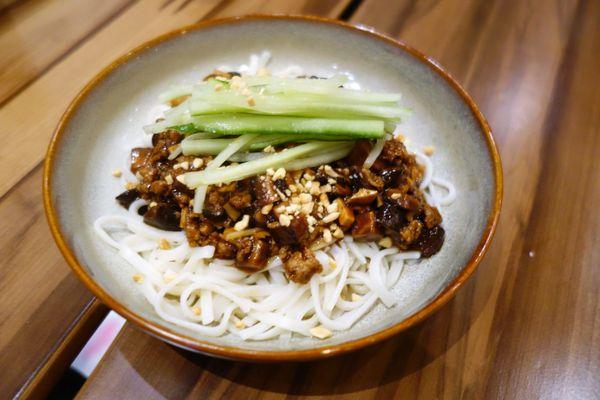 04/07/18 Send Noodles: Dan Dan Mein – Ground Pork, Tofu, Cucumber, Shiitake Mushroom, Peanuts