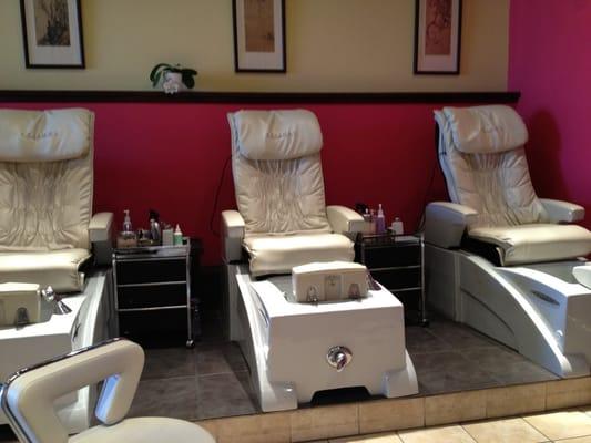 Pedicure stations with massage