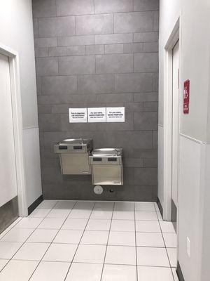 Water fountain closed