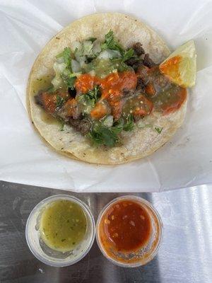 Carne Asada Taco w green & red house made hot sauces, Los Tacos Mariachis Food Truck, Seffner, near Tampa