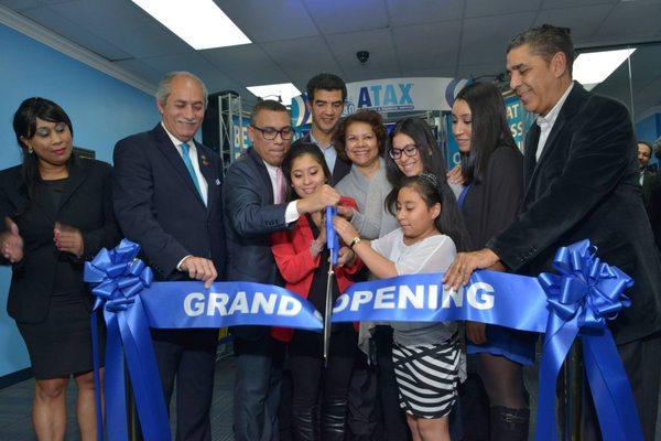 Ribbon Cutting Ceremony at the Grand Opening of ATAX Marble Hill.