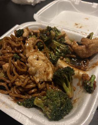 Chicken with Broccoli Combo Plate