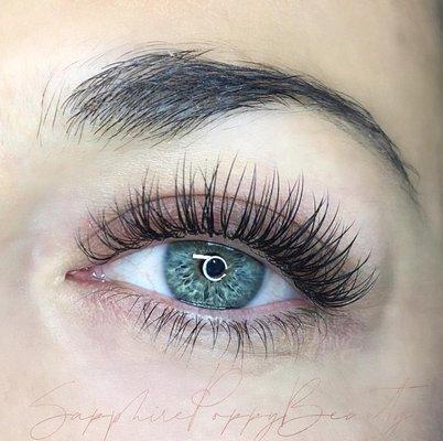 Full set of eyelashes