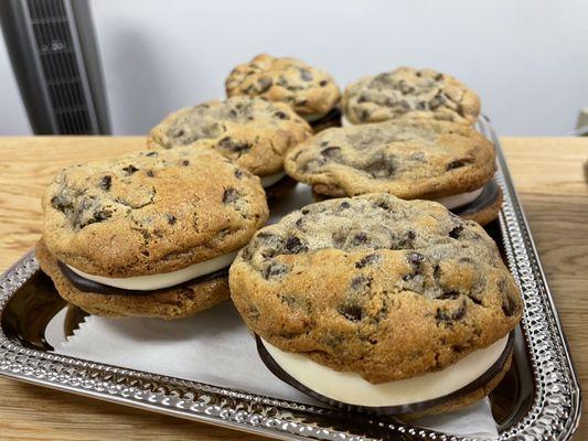 Chocolate chip cookies, dark chocolate ganache and a swirl of salted vanilla buttercream. *swoon*