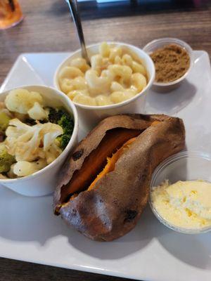 Sweet potato,  veggies,  Mac n cheese.