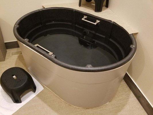 Our cold bath (ice bath) therapy tank