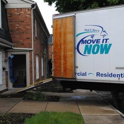 Apartment and Townhouse moves are included in our moving services we provide to the greater Canton area.