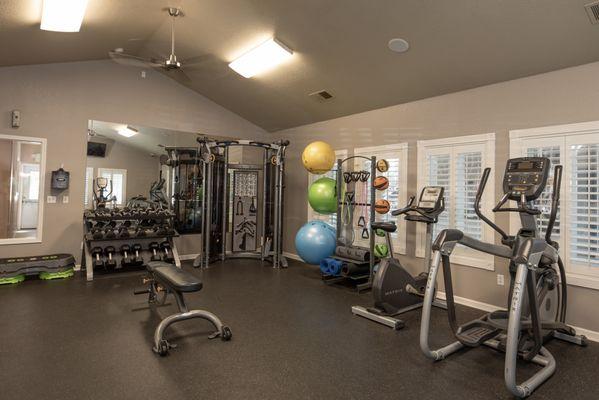 StanfordHeights_Rocklin_CA_FitnessCenterEquipment