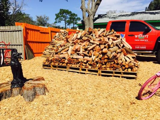 for pick up: just back in to driveway and call the firewood number on the shed at anytime! For delivery just call (727)545-5885!