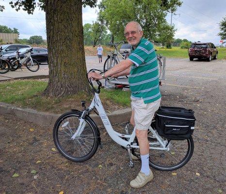 Gordon is 88 years young and is always trying new things. He thinks E-bikes are one of the best things he has bought in a long time.