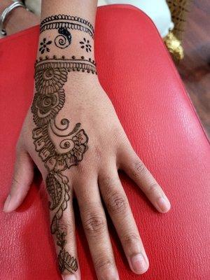 Henna tattoo