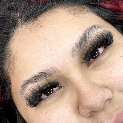 volume lashes