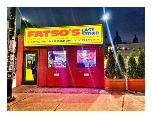 Outside Fatso's LastStand @ 2258 W Chicago Ave, Chicago, IL Burgers Hotdogs Maxwell Polish Italian Beef & Sausage Chicken etc. Cool !