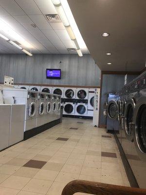 Rock Cleaners & Laundromat