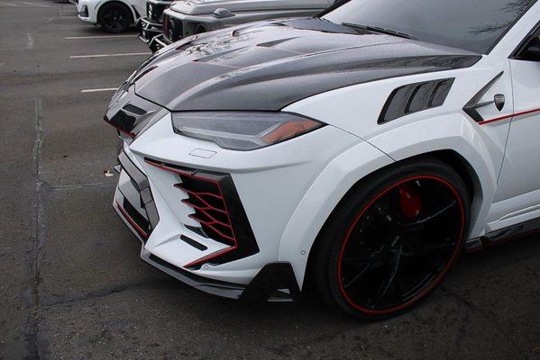 Lamborghini Urus, rimsPotter coated, tinted windows, ceramic coating on the full car.