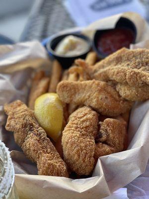 Paw-Paw's Catfish House