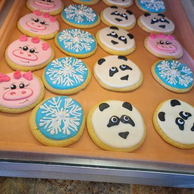 Pigs and Pandas in winter