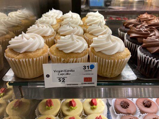 Vegan cupcakes in the bakery